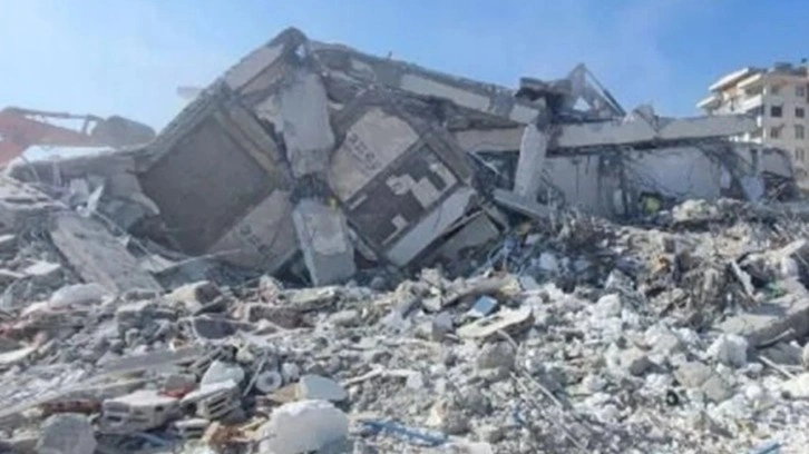 6 şubat depreminde ölen 44 kişi için 6 sanığın davası devam ediyor