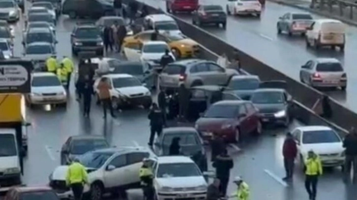 Ankara'da korkunç kaza! 26 araç birbirine girdi!