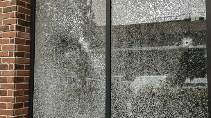 Başakşehir’de güzellik merkezine silahlı saldırı