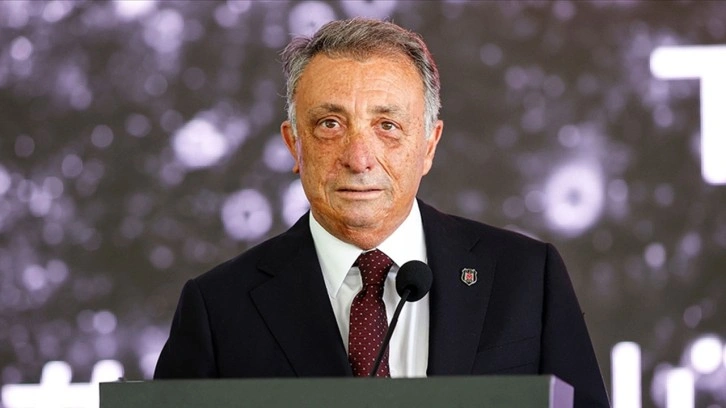 Beşiktaş Kulübü Başkanı Ahmet Nur Çebi futbol takımıyla vedalaştı