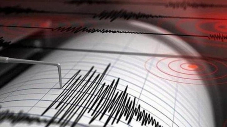 Bolu'da 4.5 büyüklüğünde deprem! Çevre illerden de hissedildi