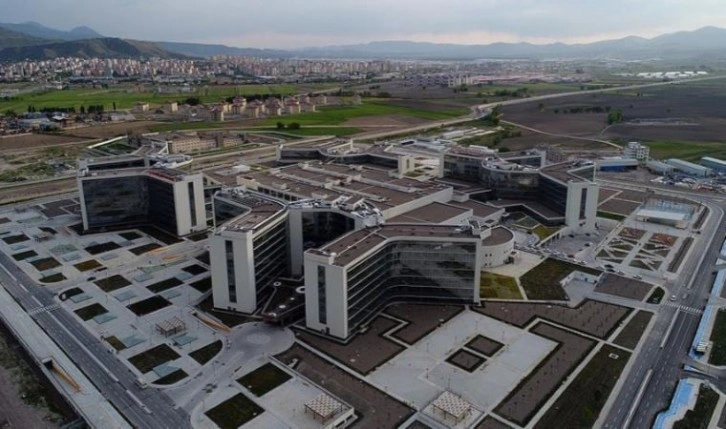 CHP'li Fikret Şahin şehir hastaneleri için çağrı yaptı: 'Ödemeler TL'ye çevrilsin