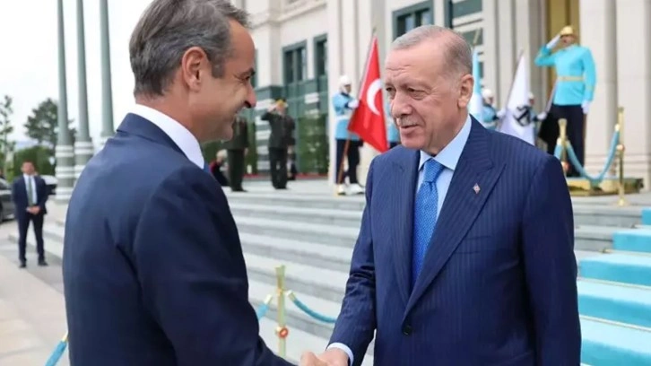 Cumhurbaşkanı Erdoğan ve Yunanistan Başbakanı Miçotakis açıklama yapıyor