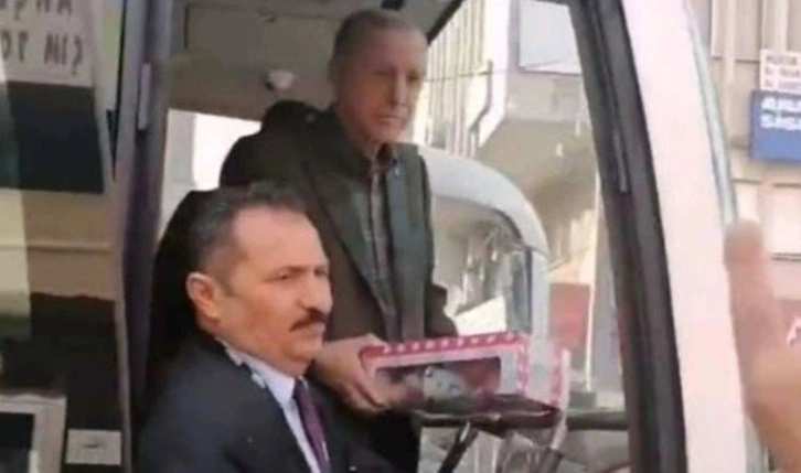 Cumhurbaşkanı Erdoğan, yurttaşlara çaydan sonra bu kez de oyuncak attı!