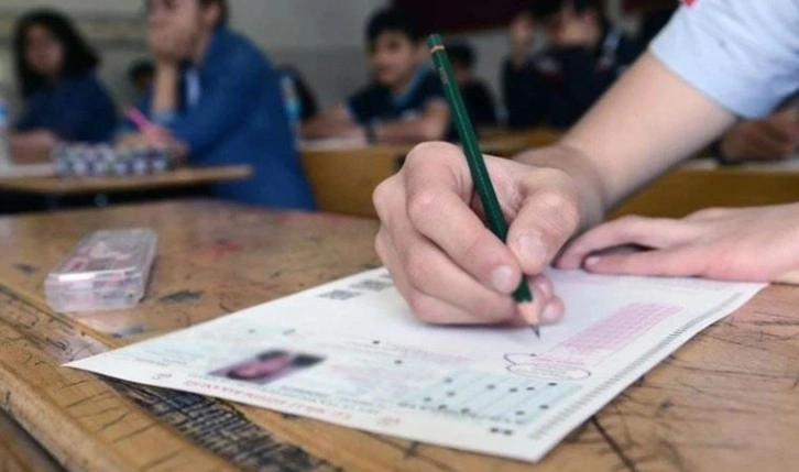 Deprem bölgesindeki öğrenciler için 'Bursluluk Sınavı' başvuruları başladı