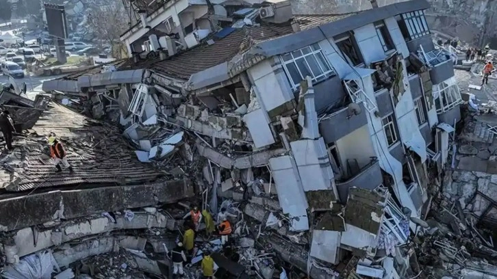 Depremde yıkılan binanın müteahhidi itiraf etti: İnşaat sırasında hiçbir denetim olmadı