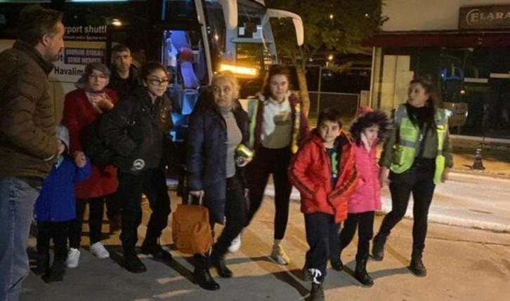 Depremden etkilenen yurttaşların bazıları misafir edilmek üzere Bodrum'da getirildi