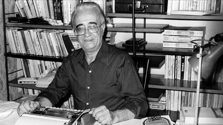 Edebiyatçı yazar Ahmet Kabaklı vefatının 23. yılında anılıyor