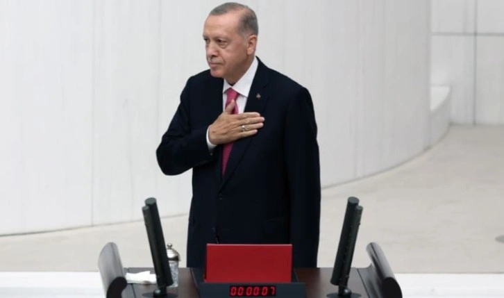 Erdoğan, '85 milyonu bağırlarına basacaklarını' iddia etti: Yemini ilk günden unuttu