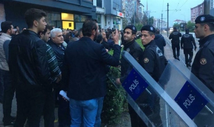 Eskişehir'de AKP'liler ile CHP'liler arasında gerginlik!