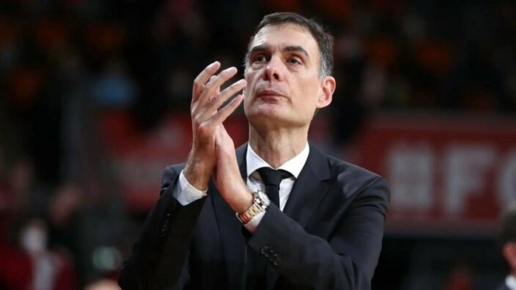 EuroLeague'de Georgios Bartzokas yılın koçu seçildi