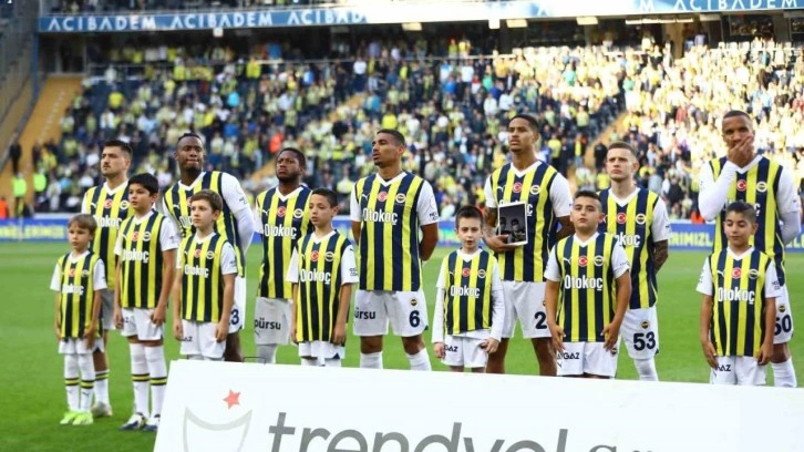 Fenerbahçe'ye büyük şok! Yıldız isim derbide yok
