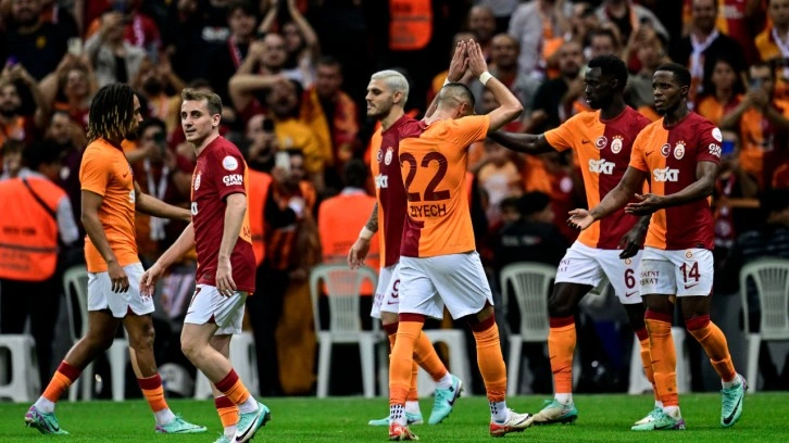 Galatasaray - Alanyaspor maçı (CANLI YAYIN)
