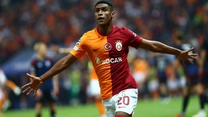 Galatasaray'a kötü haber! Yıldız ismin transferi FIFA'lık oldu