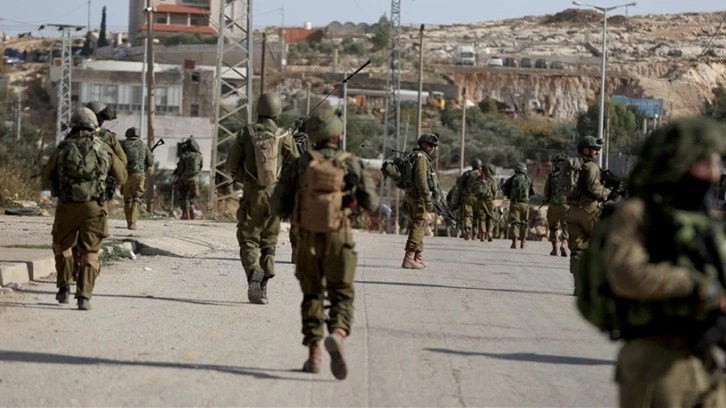 Gazze Şeridi'nde İsrail askerleri 'dost ateşiyle' öldü