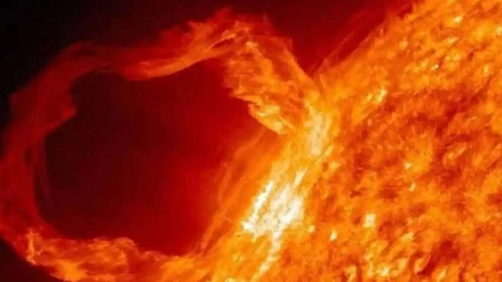 Güneş'te Üst Üste Güneş Patlamaları Yaşanıyor
