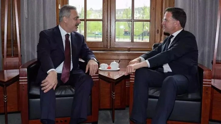 Hakan Fidan, Hollanda Başbakanı Rutte ile görüştü