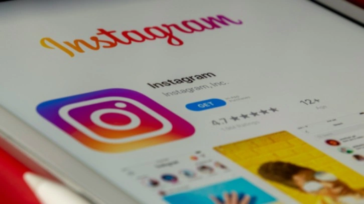 Instagram'a Yeni Hikâye Formatı ve Kamera Aracı Gelebilir