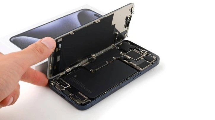iPhone 15 Pro Max ekran onarım ücreti