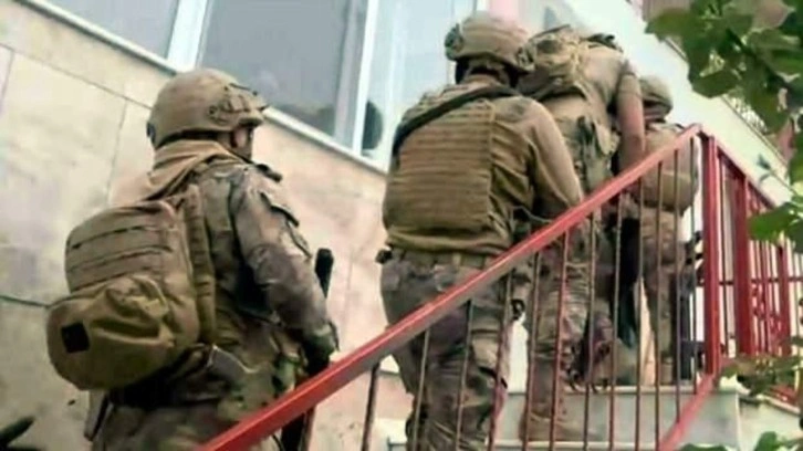 İzmir merkezli 5 ilde FETÖ operasyonu: 9 gözaltı