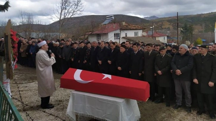 Kalp krizi sonucu hayatını kaybeden uzman çavuş Samsun'da toprağa verildi