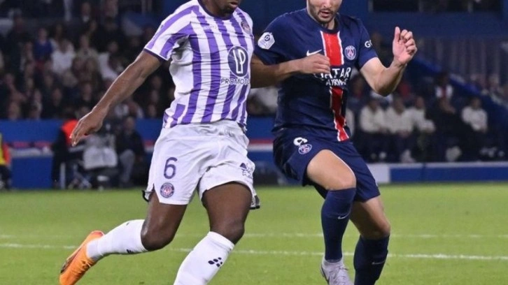 Ligue 1'de şampiyon PSG, Toulouse'a kaybetti