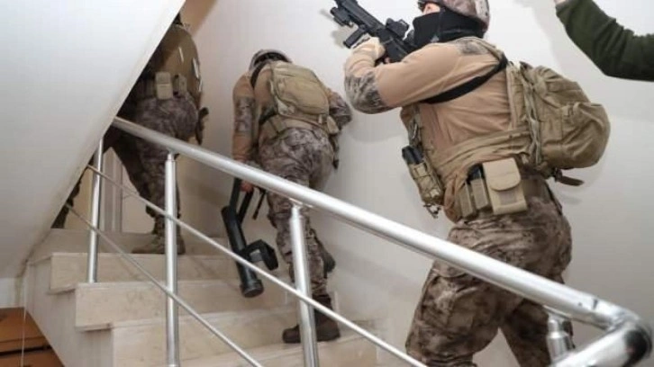 Mersin'de DEAŞ operasyonu: 8 zanlı yakalandı!