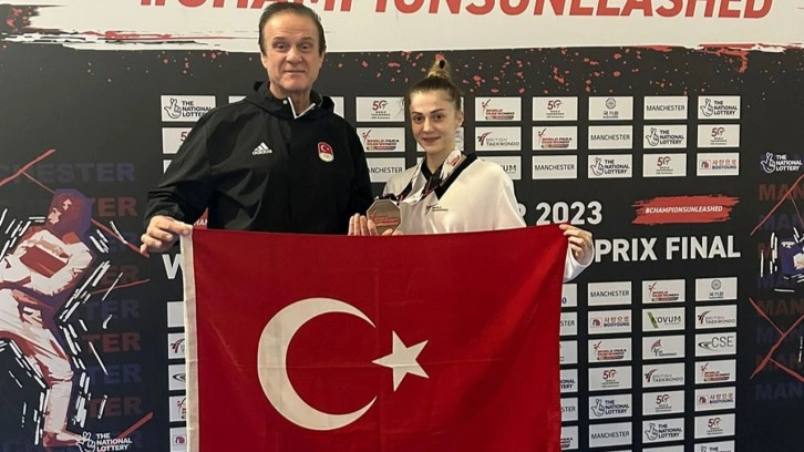 Milli taekwondocu Merve Dinçel Kavurat, İngiltere'de bronz madalya kazandı!
