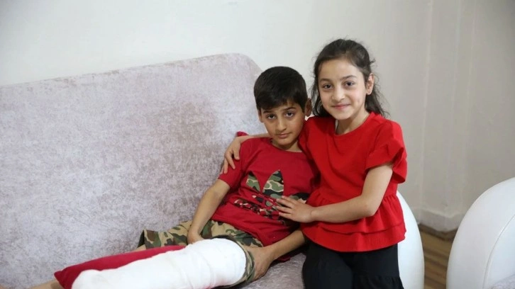 Muş'ta başıboş köpeğin saldırısından kaçan çocuğun bacağı kırıldı