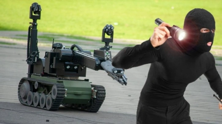 Polis, Uzaktan Kumandalı Robot ile Şüphelileri Öldürecek