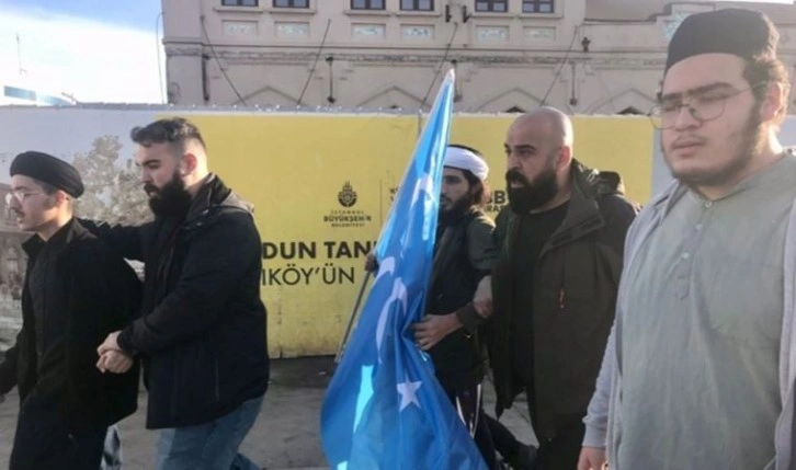 SGB'nin Kadıköy'deki eylemi sırasında provokasyon girişimi