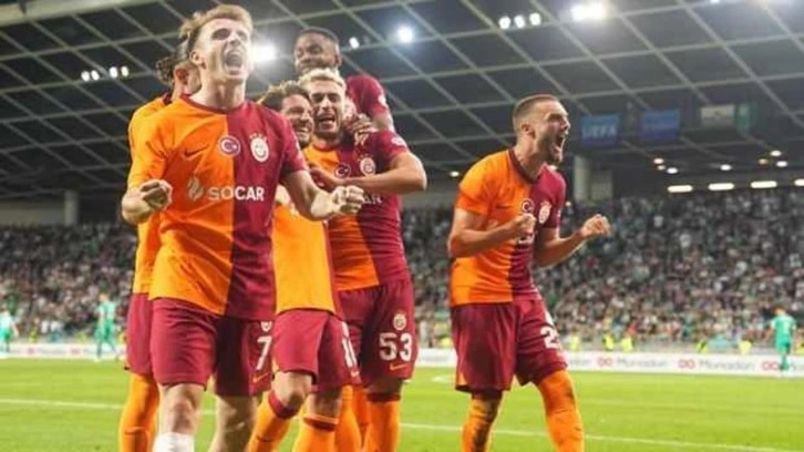 Slovenya'da üç golle kazanan Galatasaray play-off'a göz kırptı