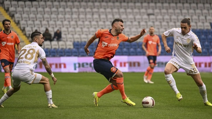 Süper Lig'de Başakşehir, Samsunspor'u ağırlıyor