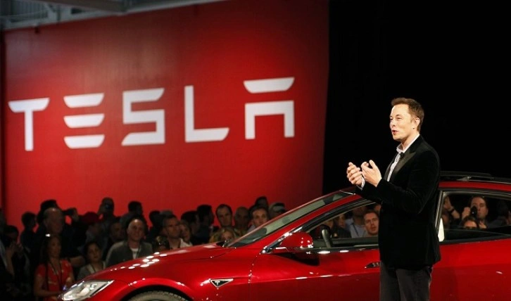 Tesla hissedarlarına çağrı: Musk'ın maaş paketini reddedin