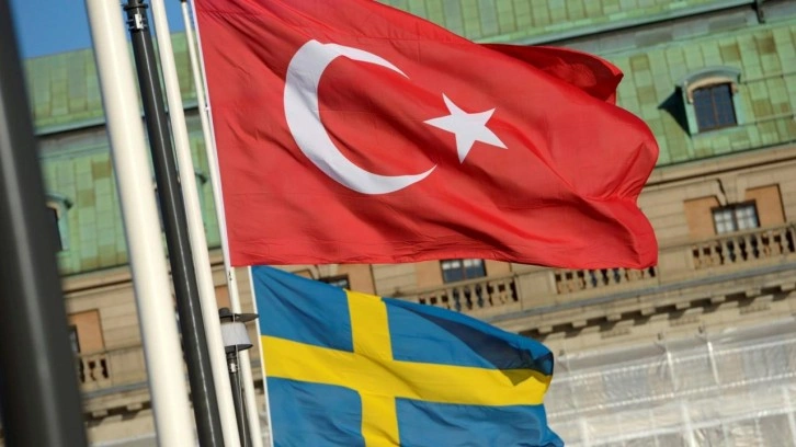 Türkiye'nin içişlerine müdahale! İsveç seçim günü bakın ne yapmış!