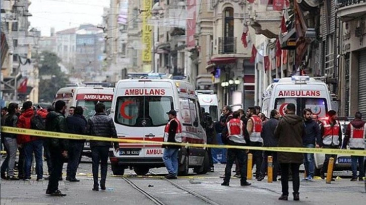 Ünlülerden İstiklal Caddesi'ndeki patlamaya tepki yağdı: Allah bin belanızı versin