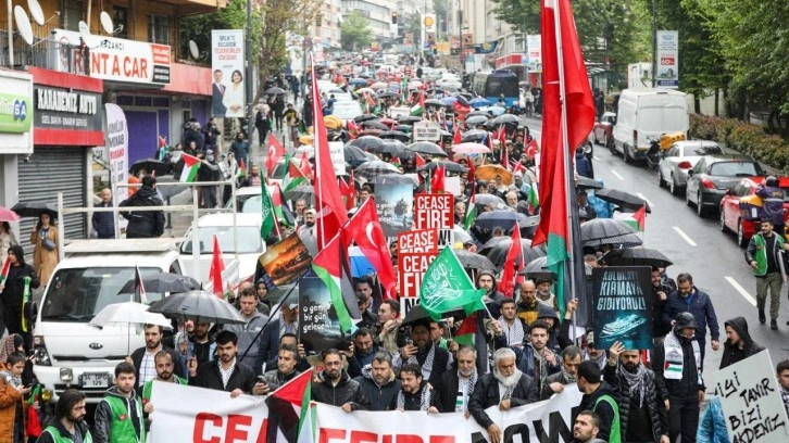 Üsküdar'daki Filistin yürüyüşüne on binler katıldı