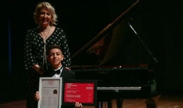 11 yaşındaki Türk yetenek Uluslararası Mozart Yarışması'nda birincilik kazandı