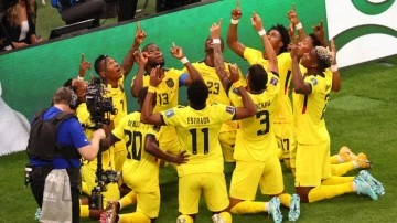 2022 Dünya Kupası'nda ilk maç! Katar Ekvador (CANLI YAYIN)