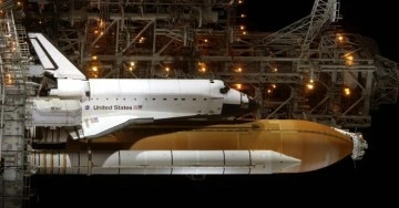 32 yaşındaki uzay mekiği Endeavour son görevine çıktı!