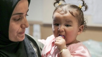 7 aylık bebeğin karnından 400 binde 1 görülen tümör çıktı