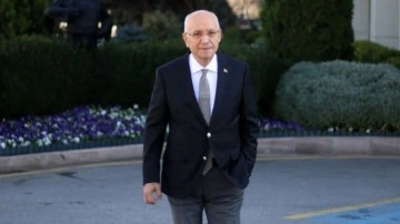 74 yaşındaki Fethi Yaşar Yenimahalle Belediye Başkanlığı'na yeniden aday