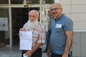 81 Yaşındaki Yaşar Aktaş İlahiyat Fakültesi Hedefiyle DGS'ye İkinci Kez Katıldı