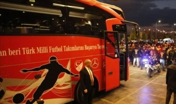 A Milli Futbol Takımı, Diyarbakır'a geldi