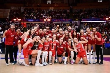 A Milli Kadın Voleybol Takımı Hırvatistan'ı mağlup ederek çeyrek finale yükseldi