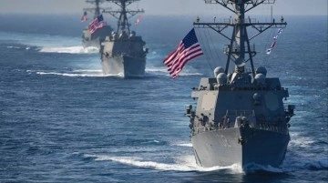 ABD donanmasına ait savaş gemisi, Yemen kıyısı açıklarından kendisine atılan çok sayıda füzeyi imha