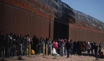 ABD'nin Meksika sınırına düzensiz göçmen işlemleri için 1000 kişilik çadır tesis kuruluyor