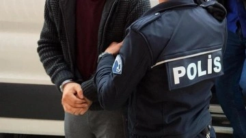 Adana'da bir eve kaçak silah operasyonu: Gözaltına alındı