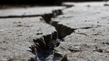 Adana ve Hatay'da peş peşe 4 büyüklüğünde depremler meydana geldi