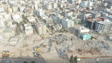 Adıyaman'da depremde 100 kişinin öldüğü Zümrüt Apartmanı'nın fenni mesulü tutuklandı